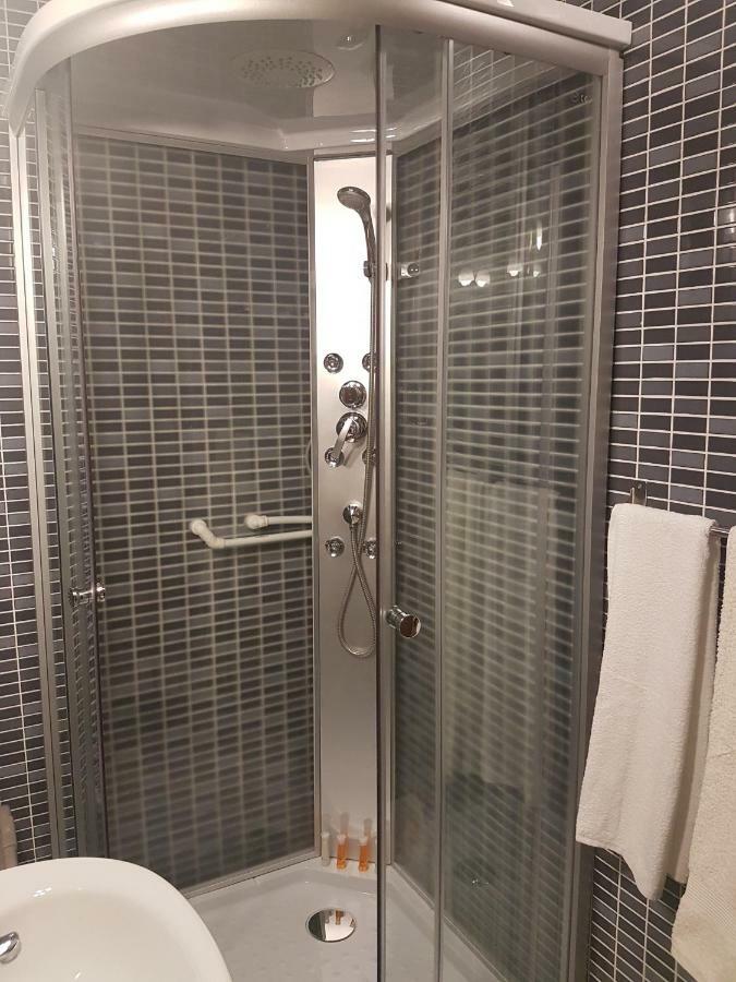 Casa Mirage Lägenhet Craiova Exteriör bild